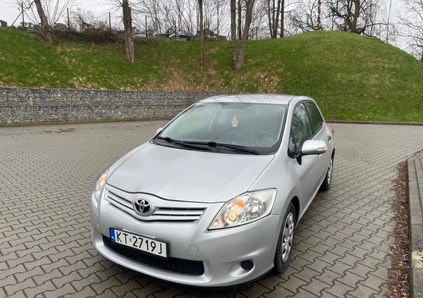 Toyota Auris cena 25900 przebieg: 138980, rok produkcji 2010 z Tarnów małe 781